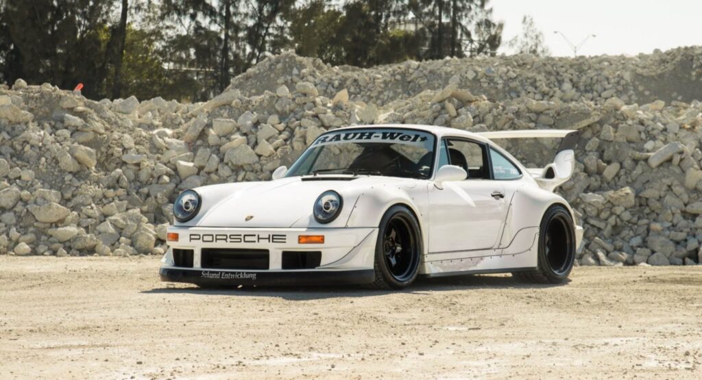 Porsche 911 964 RWB